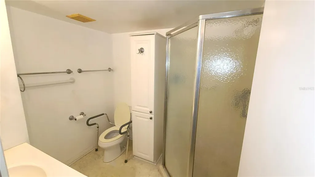 4851 W Gandy Boulevard Tampa FL 33611