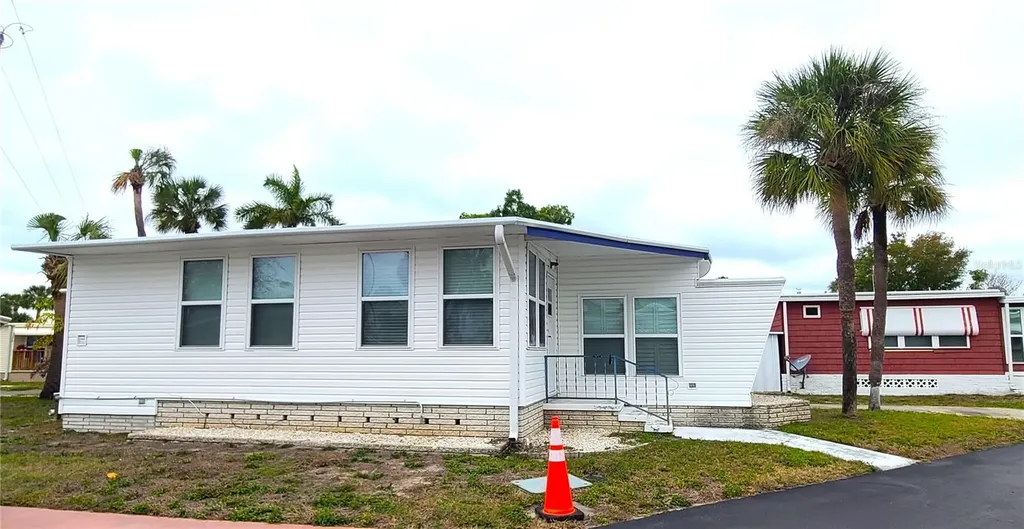 4851 W Gandy Boulevard Tampa FL 33611