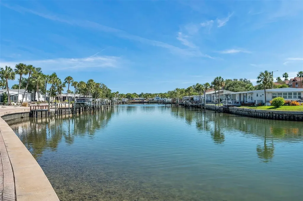 4851 W Gandy Boulevard Tampa FL 33611