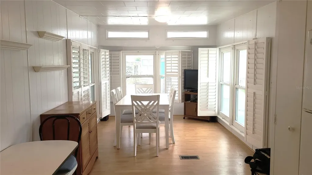 4851 W Gandy Boulevard Tampa FL 33611