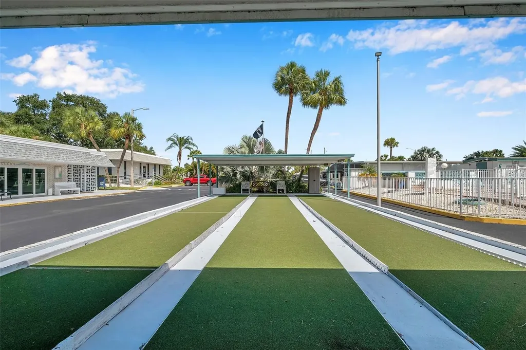 4851 W Gandy Boulevard Tampa FL 33611