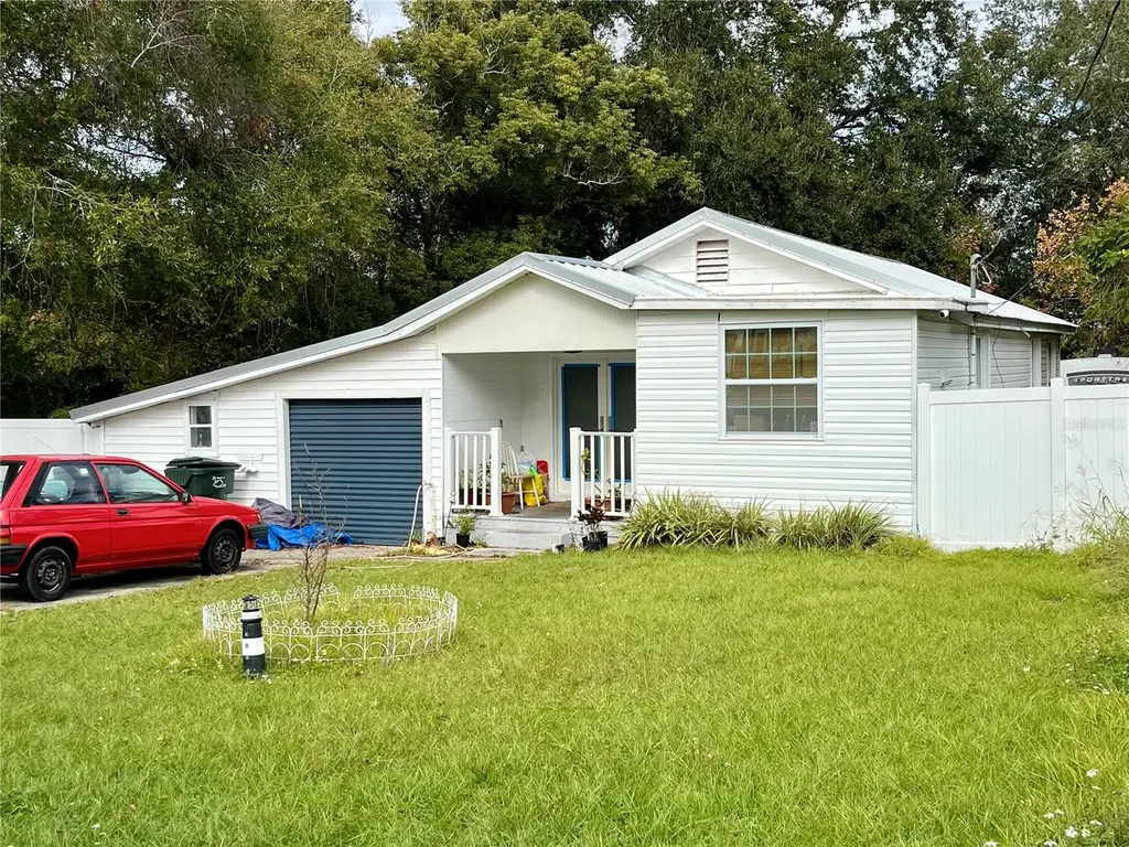 1765 W Chase Street Lakeland FL 33815
