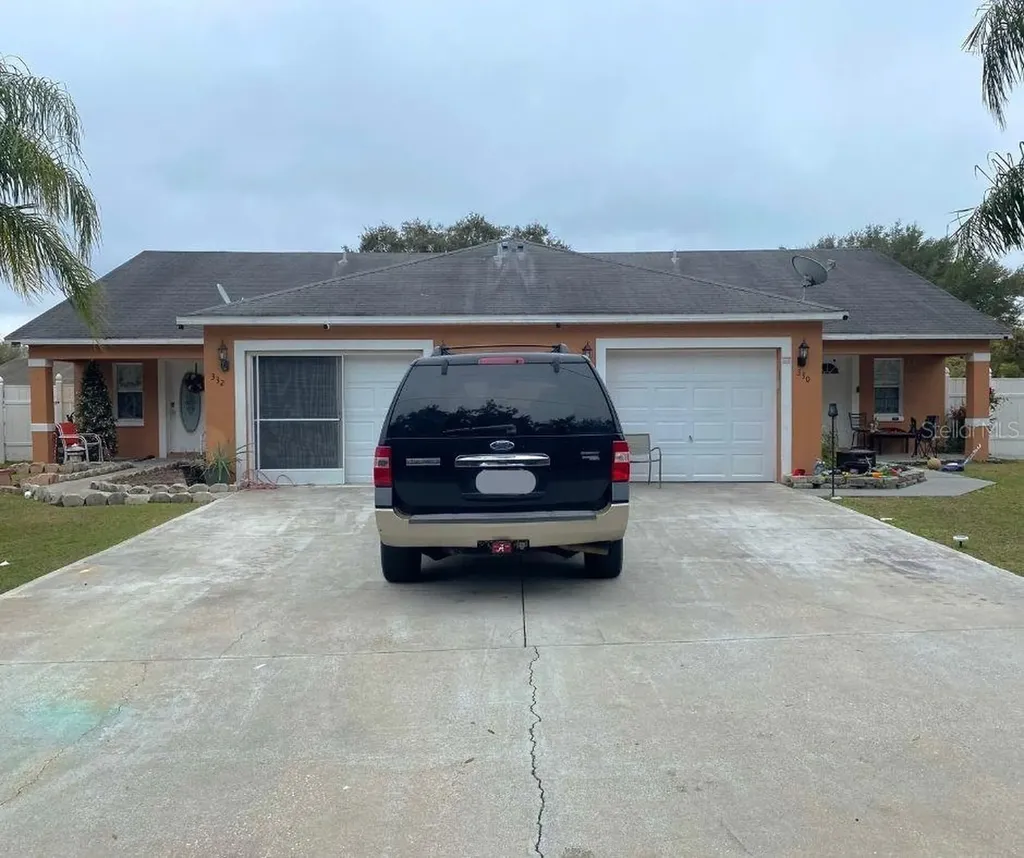 330 Sherborne Lane Kissimmee FL 34758