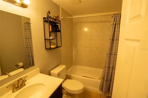 2920 Lindell Avenue Tampa FL 33610