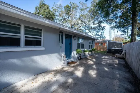 2920 Lindell Avenue Tampa FL 33610