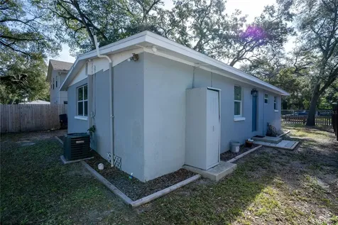 2920 Lindell Avenue Tampa FL 33610