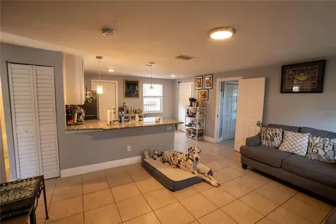 2920 Lindell Avenue Tampa FL 33610