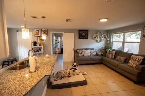 2920 Lindell Avenue Tampa FL 33610