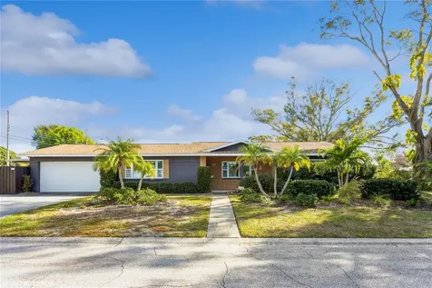 1505 39th Street N St Petersburg FL 33713