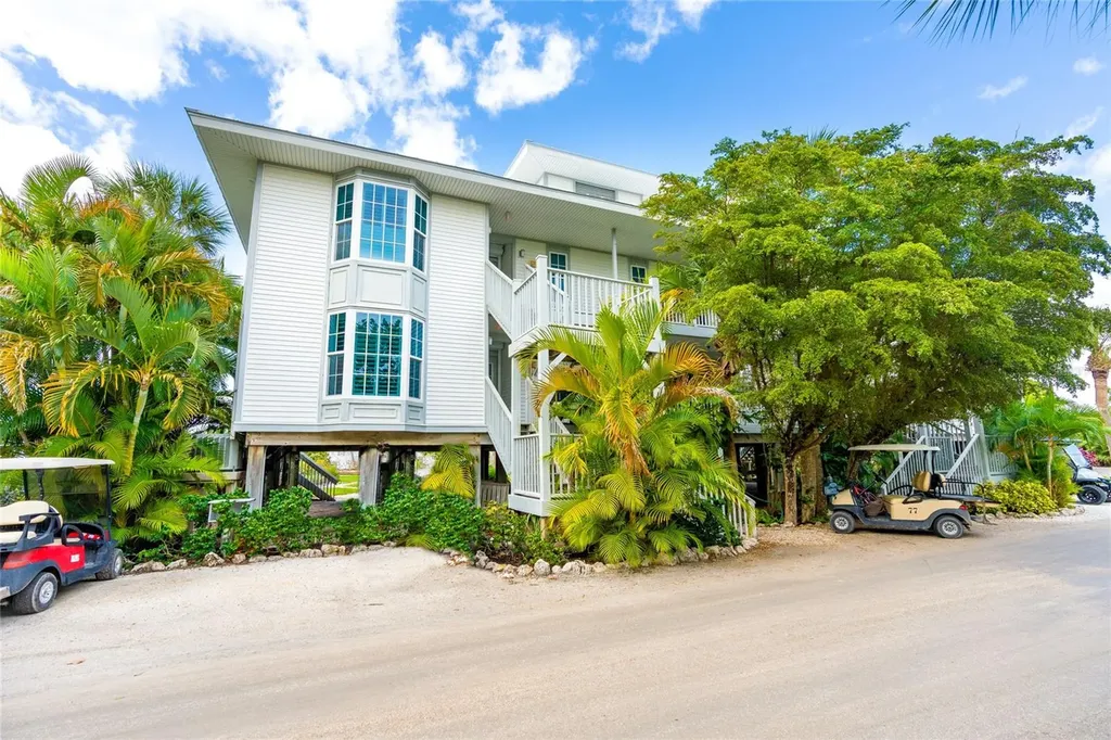 7454 Palm Island Drive Placida FL 33946