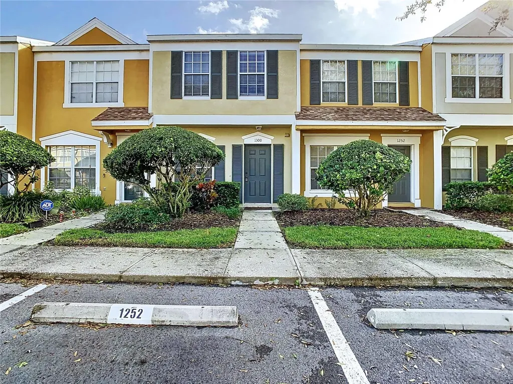 1300 Costa Mesa Drive Wesley Chapel FL 33543