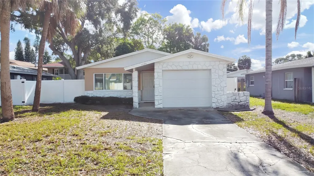 1750 Montana Avenue NE St Petersburg FL 33703