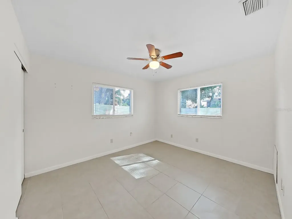 1750 Montana Avenue NE St Petersburg FL 33703