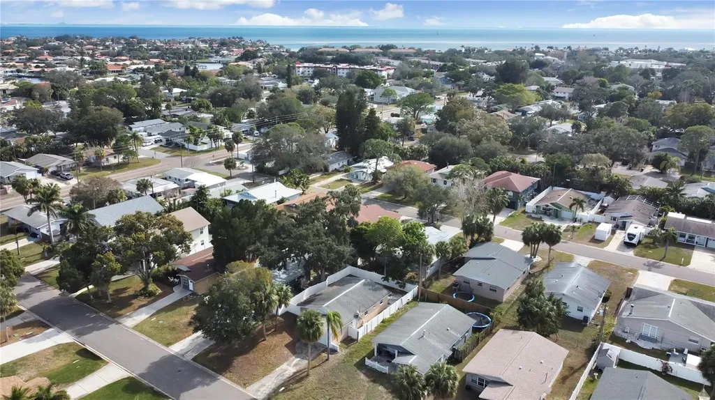 1750 Montana Avenue NE St Petersburg FL 33703