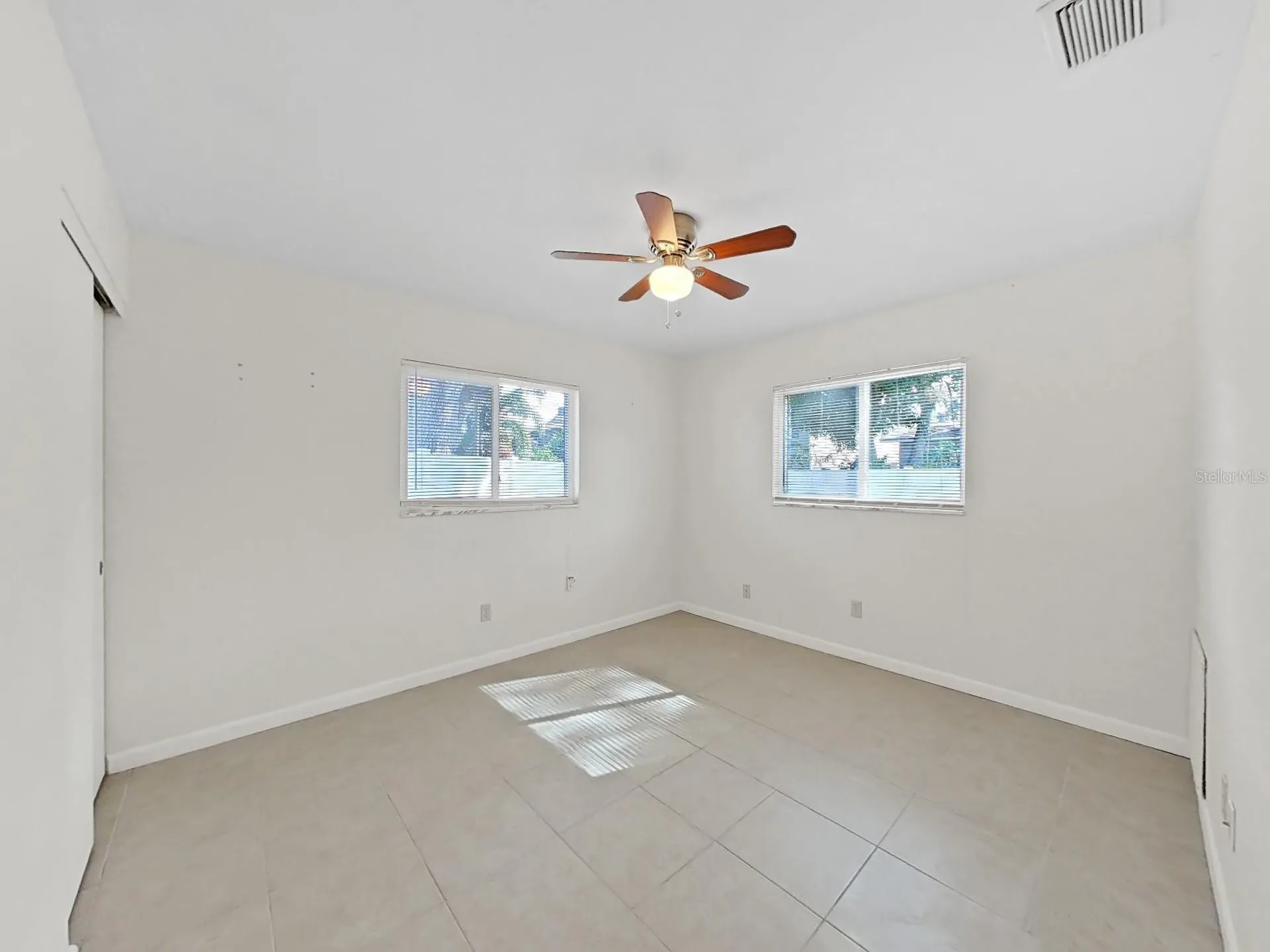 1750 Montana Avenue NE St Petersburg FL 33703