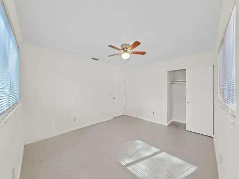 1750 Montana Avenue NE St Petersburg FL 33703