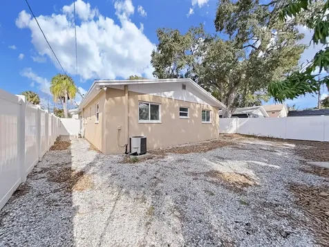 1750 Montana Avenue NE St Petersburg FL 33703