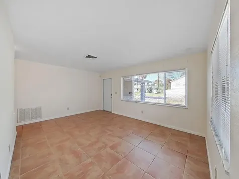 1750 Montana Avenue NE St Petersburg FL 33703