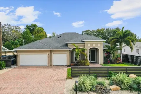 5222 S Sheridan Road Tampa FL 33611