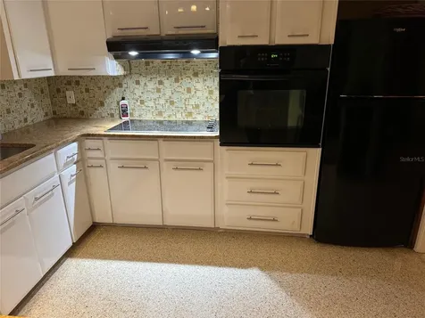 6845 33rd Avenue N St Petersburg FL 33710