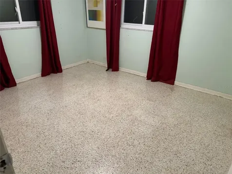 6845 33rd Avenue N St Petersburg FL 33710