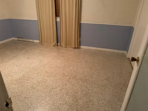 6845 33rd Avenue N St Petersburg FL 33710