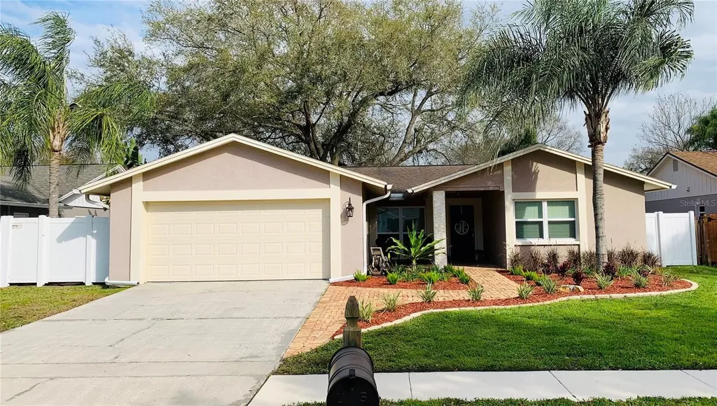 15707 Country Lake Drive Tampa FL 33624