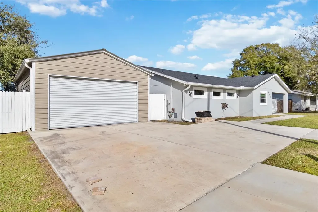 601 Elizabeth Street Kissimmee FL 34744