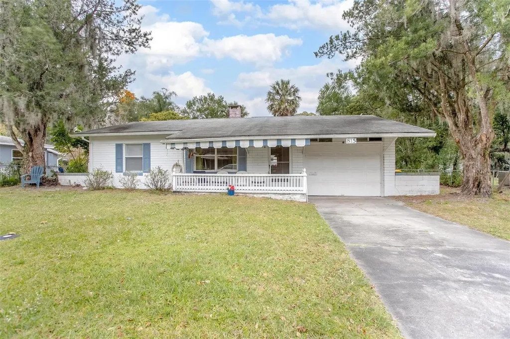 815 W Church Street Deland FL 32720