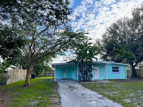 438 Davison Avenue NE St Petersburg FL 33703