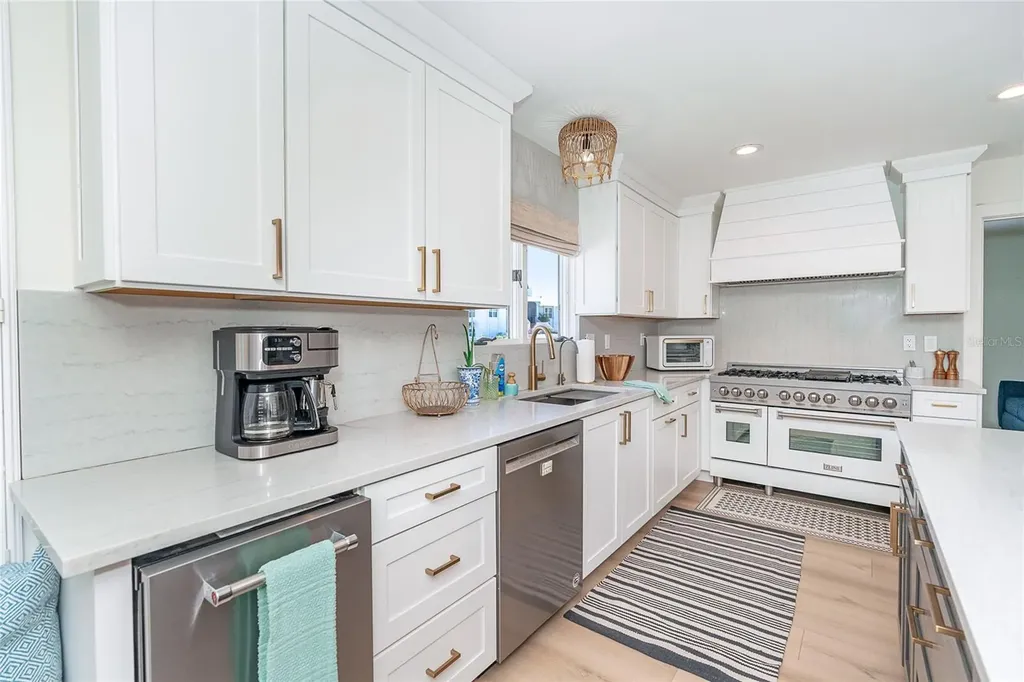320 Anchor Row Placida FL 33946