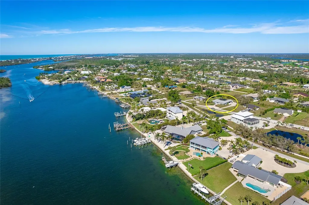 320 Anchor Row Placida FL 33946
