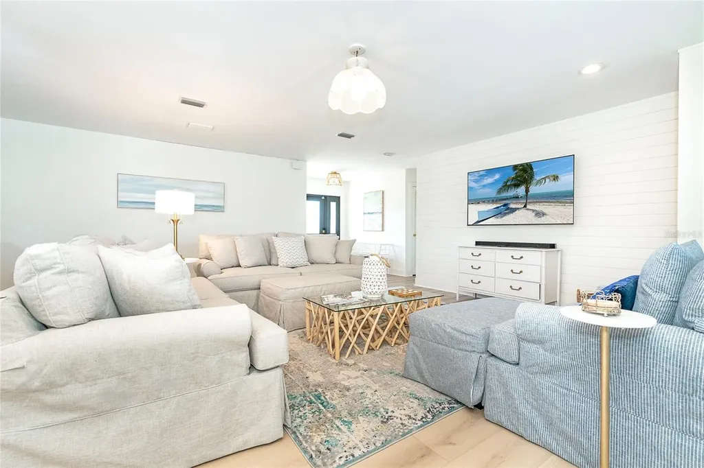320 Anchor Row Placida FL 33946