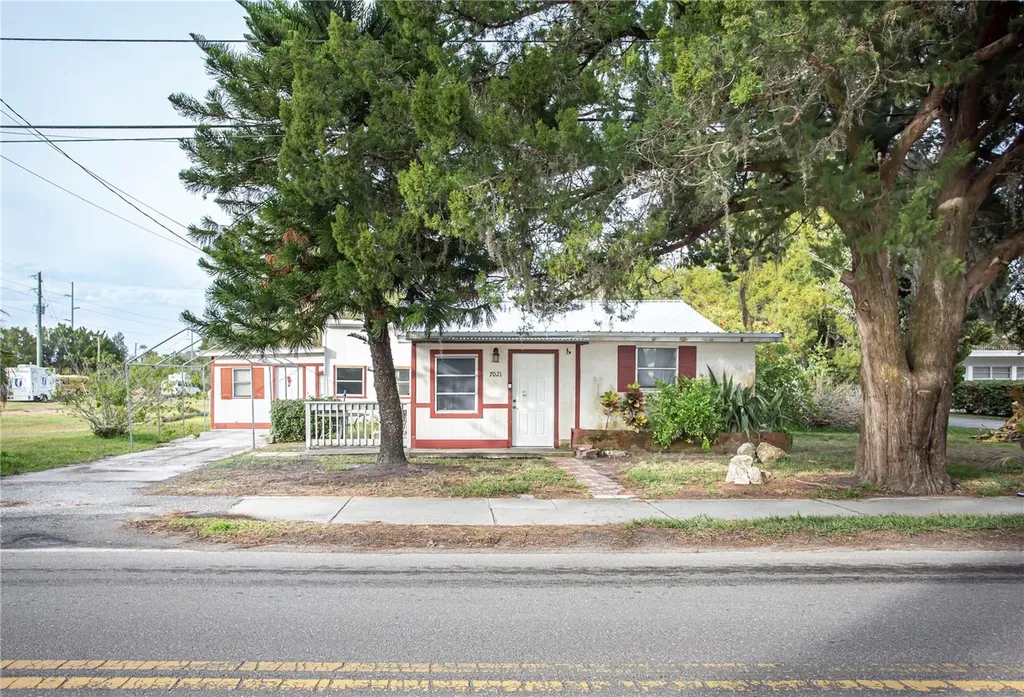 7021 Hudson Avenue Hudson FL 34667
