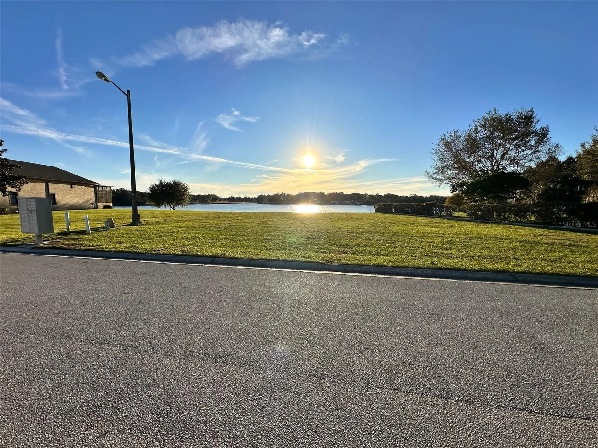 528 Meandering Way Polk City FL 33868
