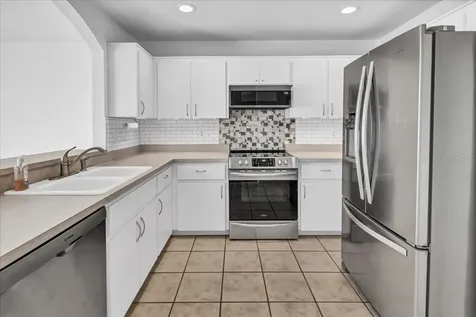 8244 Eagles Park Drive St Petersburg FL 33709