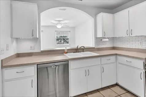 8244 Eagles Park Drive St Petersburg FL 33709