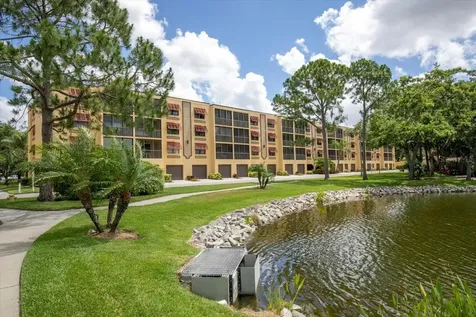 8244 Eagles Park Drive St Petersburg FL 33709