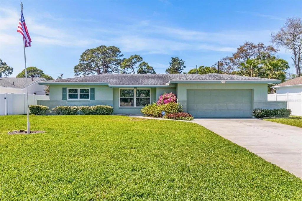 4919 Cordova Way S St Petersburg FL 33712
