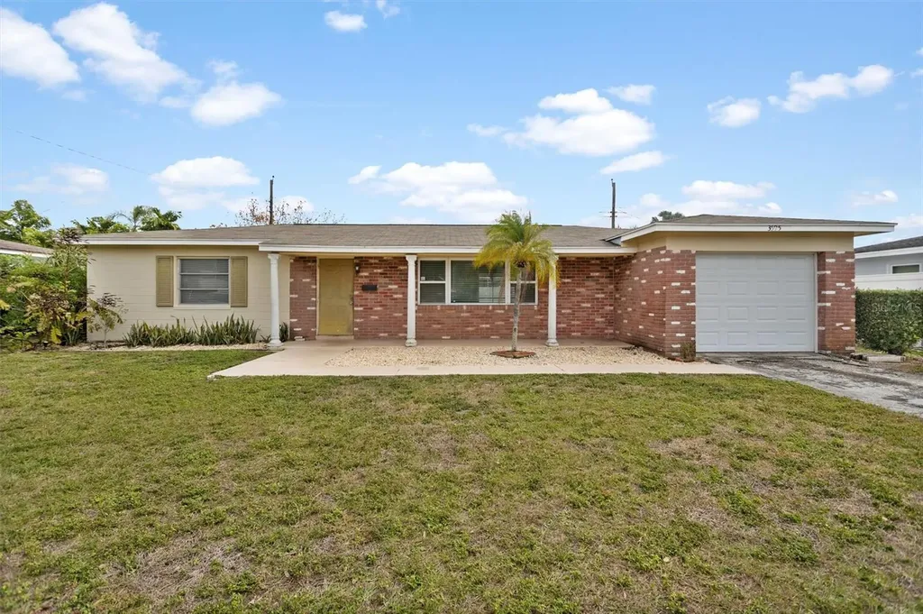 3595 61st Street N St Petersburg FL 33710
