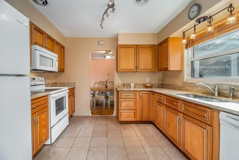 2030 57th Avenue N St Petersburg FL 33714