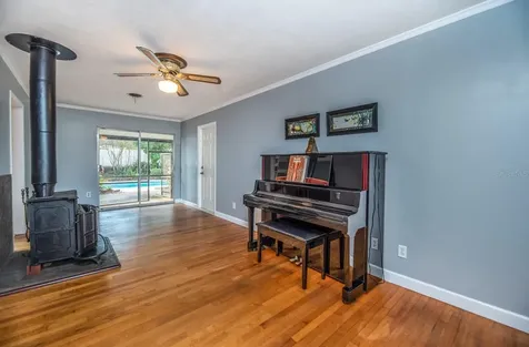 2030 57th Avenue N St Petersburg FL 33714