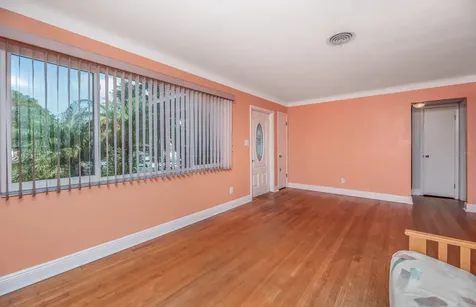 2030 57th Avenue N St Petersburg FL 33714