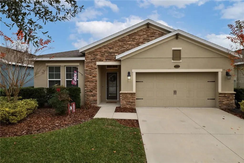 215 W Cherry Place Deland FL 32724