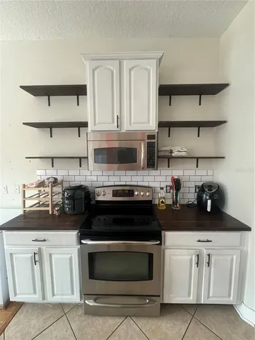 7976 Camden Woods Drive Tampa FL 33619