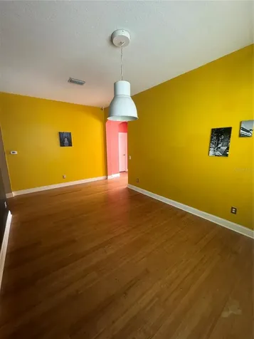 7976 Camden Woods Drive Tampa FL 33619