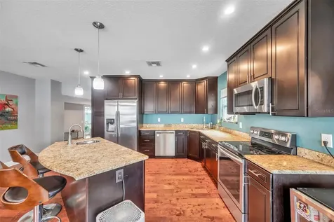 3327 6th Avenue N St Petersburg FL 33713
