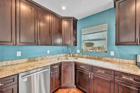 3327 6th Avenue N St Petersburg FL 33713