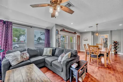 3327 6th Avenue N St Petersburg FL 33713
