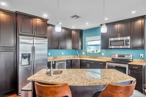 3327 6th Avenue N St Petersburg FL 33713